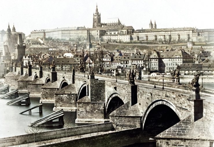 zobrazit detail historického snímku: Praha.