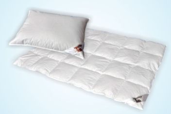 Péřová sada přikrývka 140x200 a polštář 70x90. - klikněte pro zobrazení detailu Péřová sada přikrývka 140x200 a polštář 70x90. - klikněte pro zobrazení detailu