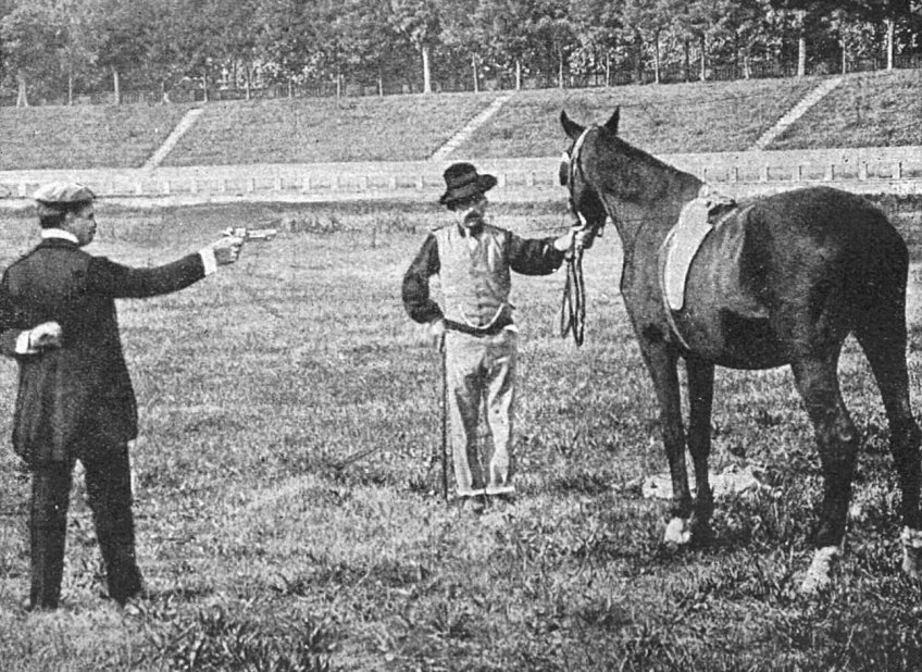 První neprůstřelná vesta z roku 1904: Neprůstřelná balistická vesta dnes patří do…