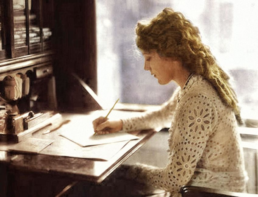 Rok 1918: Varování před častou chybou začínajících spisovatelů: Napsat vlastní knihu není nic snadného. Na konci…