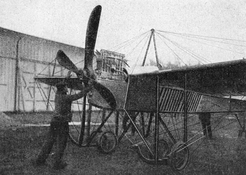 zobrazit detail historického snímku: Rumplerův jednoplošník s hnacím ústrojím podle Loutzkoye.