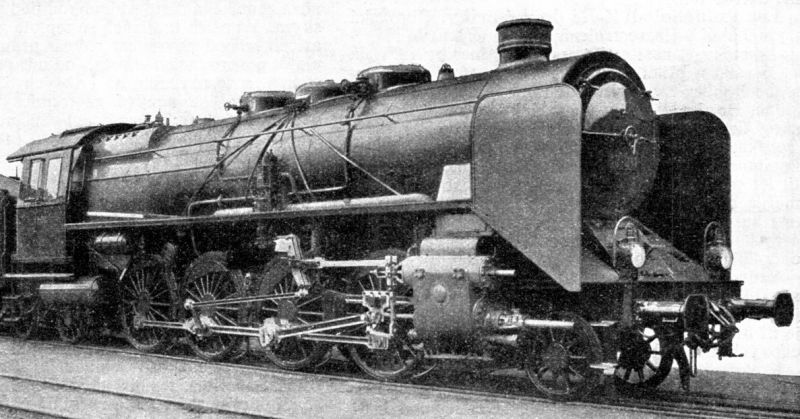 zobrazit detail historického snímku: Německá lokomotiva rychlíková s vodícími plechy pro vzduch.