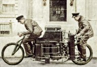 Pekelný motocykl z roku 1901, schopný jet rychlostí 300 km/h: Myslíte si, že konstruktéři prvních motocyklů…