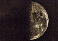 Rok 1896: Podivná teorie, vysvětlující krátery na Měsíci: Pozorování Měsíce a bádání nad ním...