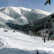kolorovaná fotografie Zima ve Špindlerově Mlýně.
