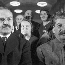 retro fotografie Stalin a ministr zahraničí Molotov.