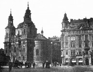 Demolice domu na Staroměstském náměstí: V Praze na Staroměstském náměstí se bouralo.…