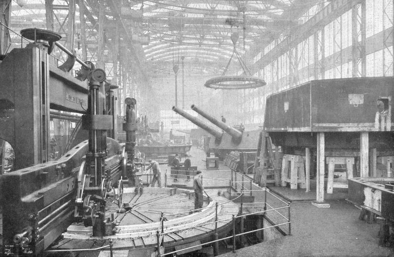 zobrazit detail historického snímku: Nové obrovské dílny Kruppovy továrny na děla v Essenu.