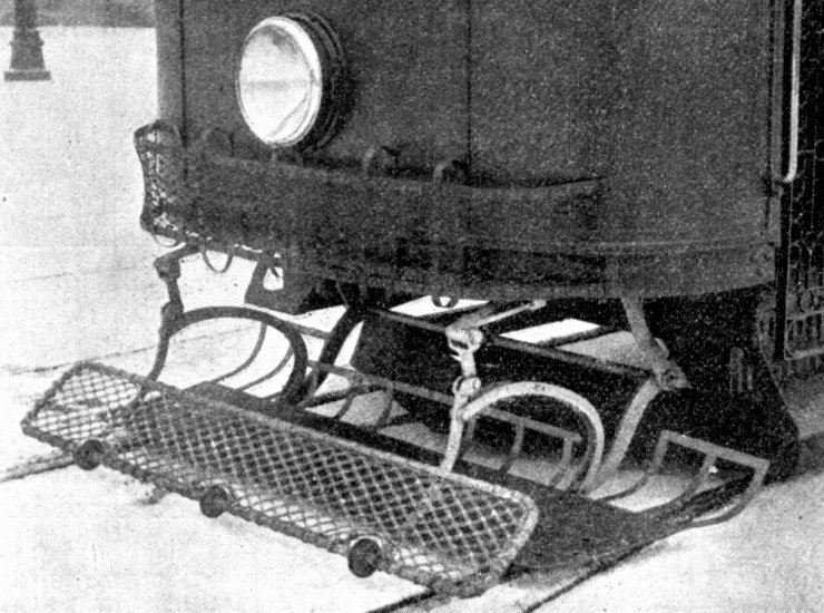 zobrazit detail historického snímku: Ochranný přístroj soustavy Lange-Möck pro vozy tramwayové.