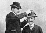 Jak gentlemani získávali dokonale padnoucí klobouky?: Jakým speciálním postupem se kdysi upravovaly...