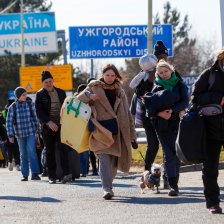 Uprchlíci na hranici Ukrajiny a Slovenska.