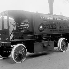 Elektrický automobil značky Walker Electric.