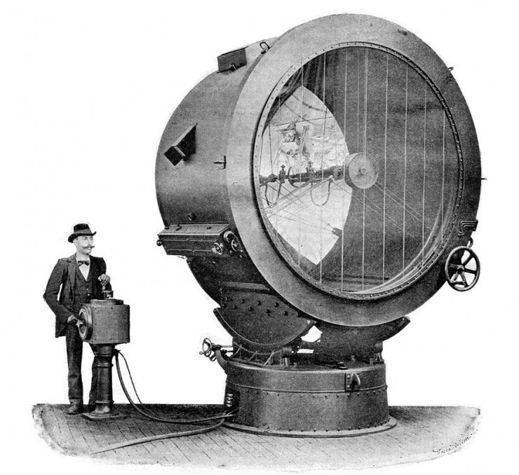 zobrazit detail historického snímku: Veliký elektrický reflektor
