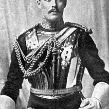 Anglický vévoda z Roxburghe, ženich.