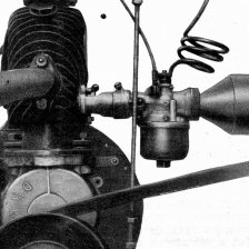 Vzduchový filtr na motorce.