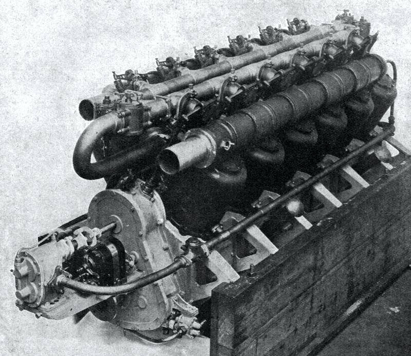 zobrazit detail historického snímku: Motor o výkonnosti 800 HP z hydroplanu »Maple Leaf IV«.