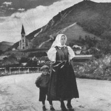 Přišli z pohraničí jen s dětmi a malým uzlíkem - čekají na naši pomoc, lásku a ochranu.