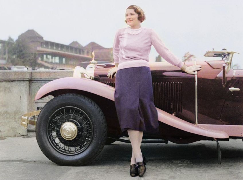 Rok 1932: Jaké jsou ženy řidičky?: Patří ženy za volant automobilu? A proč ženy občas…