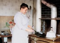 Domácí kuchyně v roce 1913: Jak dobře a zdravě vařit rodině a jakým jídlům se naopak vyhnout?: Zajímá vás, jak před více než sto lety…
