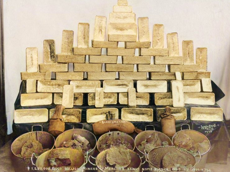 zobrazit detail historického snímku: Zlato v hodnotě 1 250 000 dolarů.